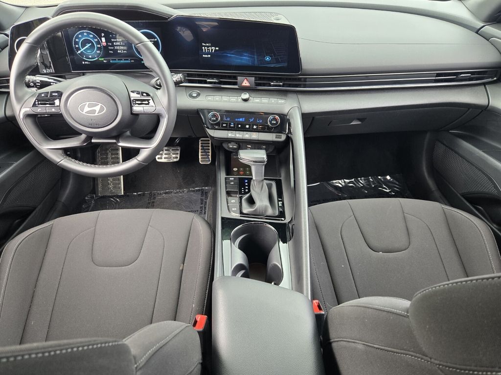 2025 Hyundai Elantra Blue - Photo 12