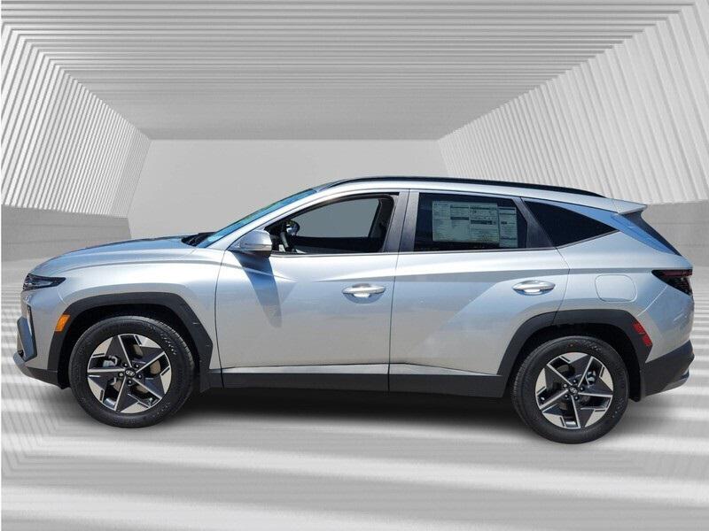 2025 Hyundai Tucson SEL Convenience photo 2