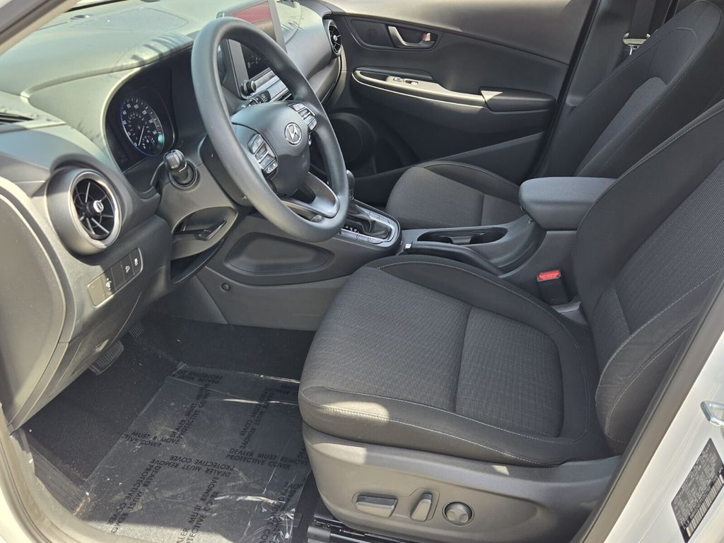 2023 Hyundai Kona SEL - Photo 10