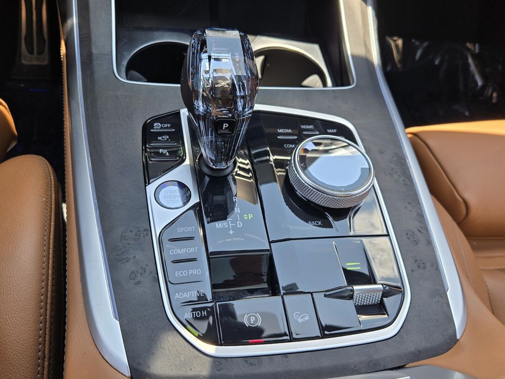 2022 BMW X7 40i - Photo 18