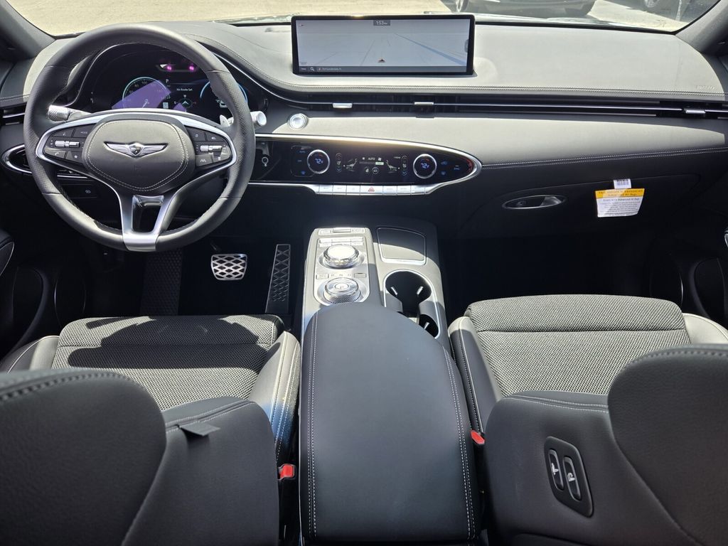 2025 GENESIS GV70 Standard - Photo 12