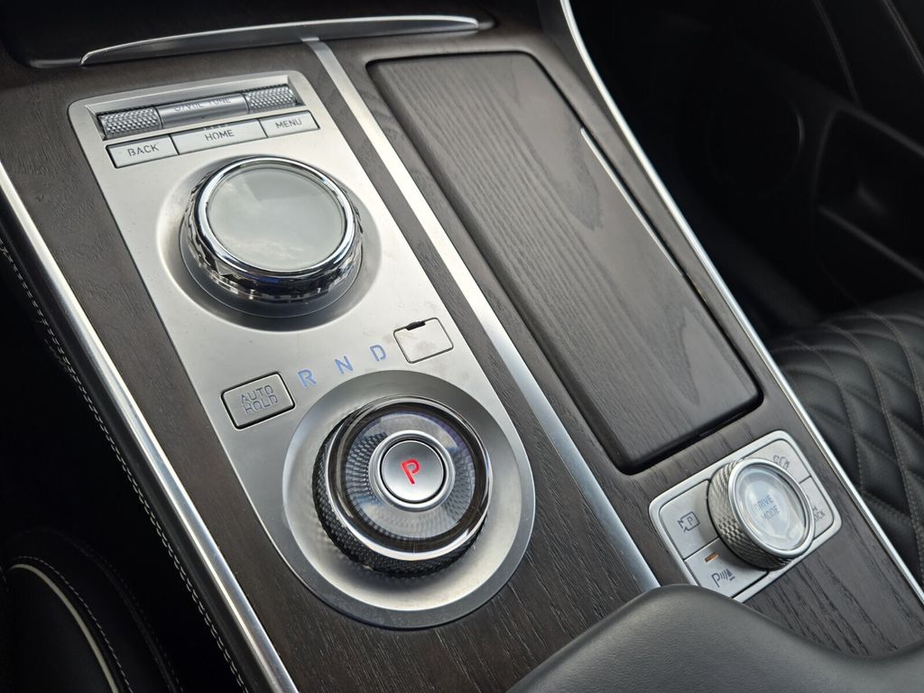2024 GENESIS GV80 - Photo 18