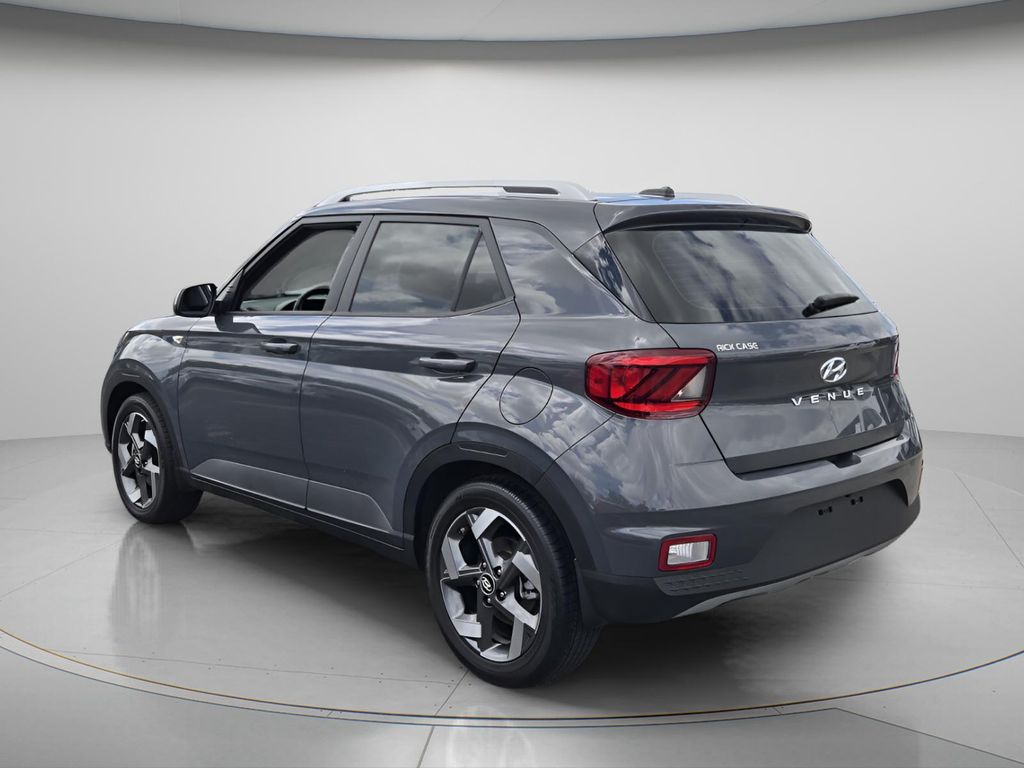 2024 Hyundai Venue SEL - Photo 7