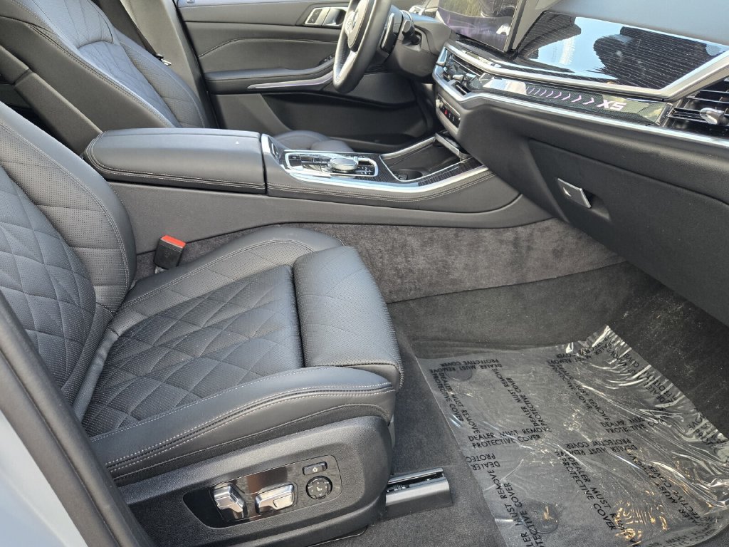 2025 BMW X5 40i - Photo 16