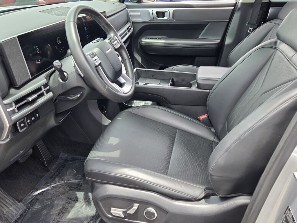 2025 Hyundai Santa Fe SEL - Photo 10