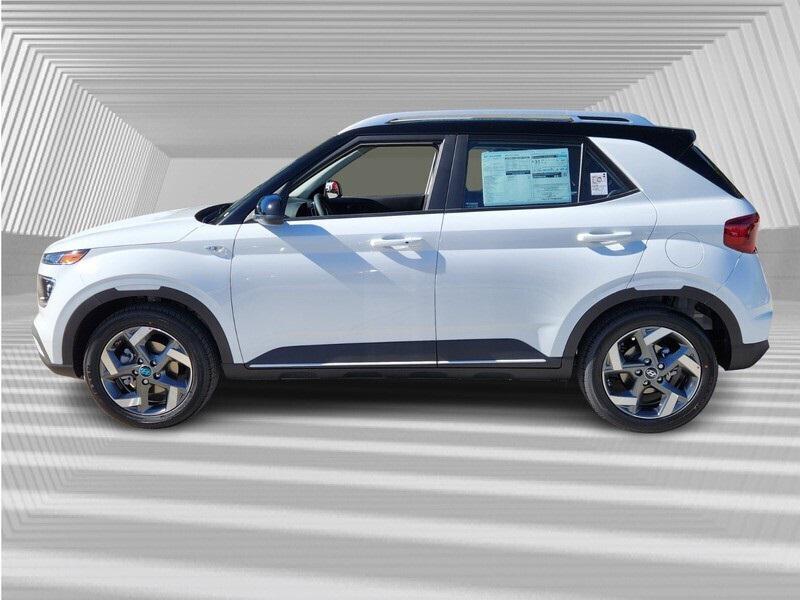 2025 Hyundai Venue Limited photo 2