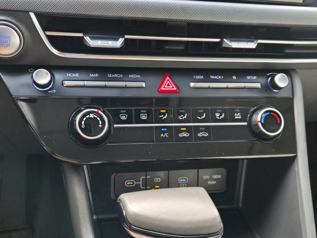 2025 Hyundai Sonata SE - Photo 20