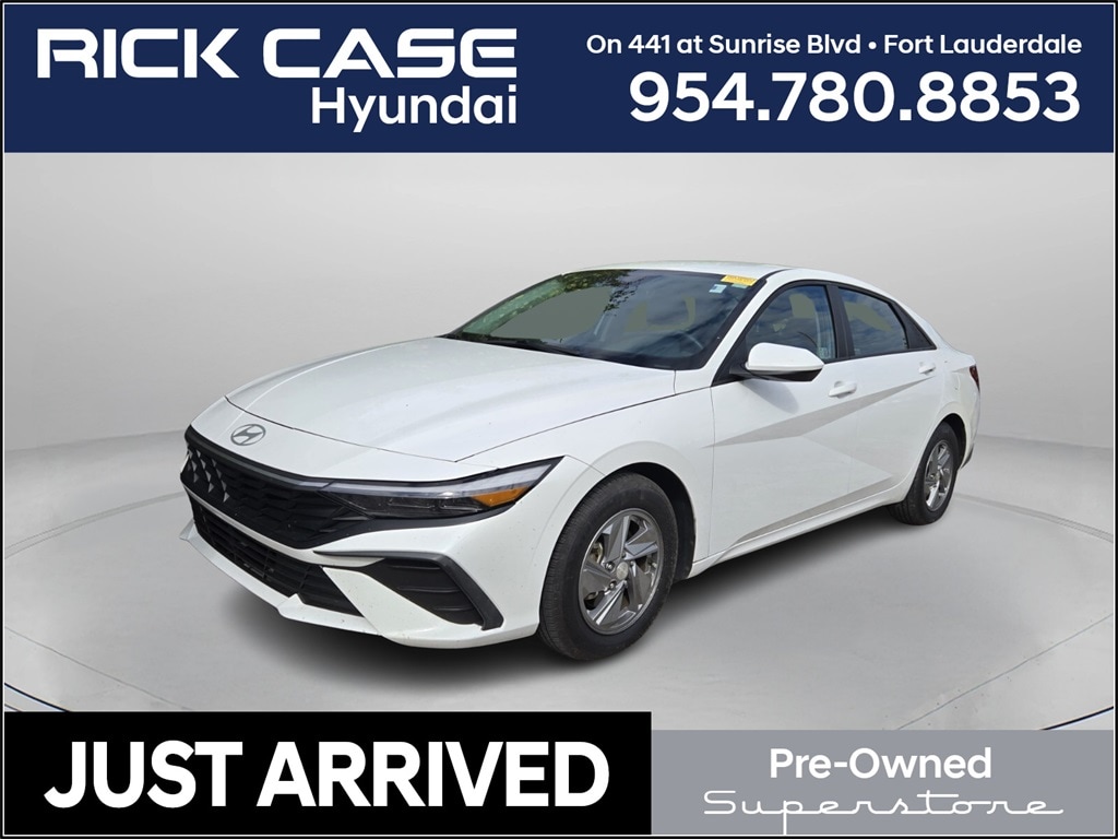 2024 Hyundai Elantra SE