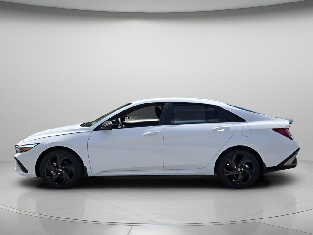 New 2026 Hyundai Elantra Hybrid SEL Sport Sedan