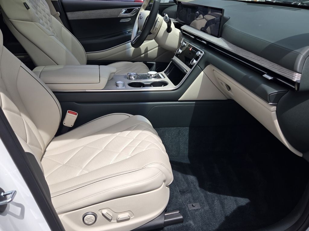 2025 GENESIS GV80 Prestige - Photo 16