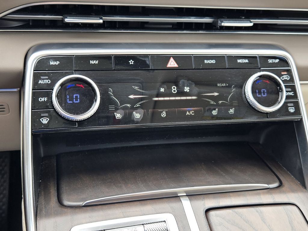2023 GENESIS GV80 - Photo 21