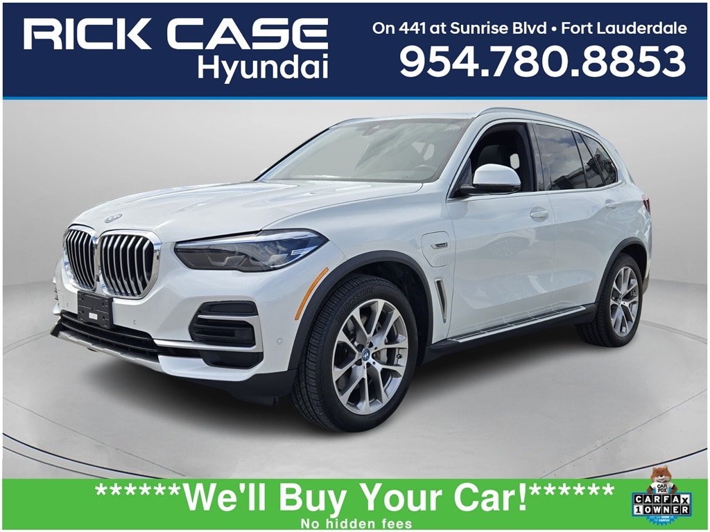 2023 BMW X5 45e's photo