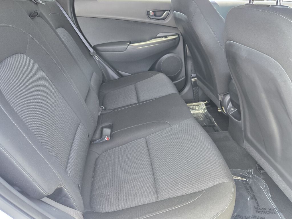 2023 Hyundai Kona SEL - Photo 15