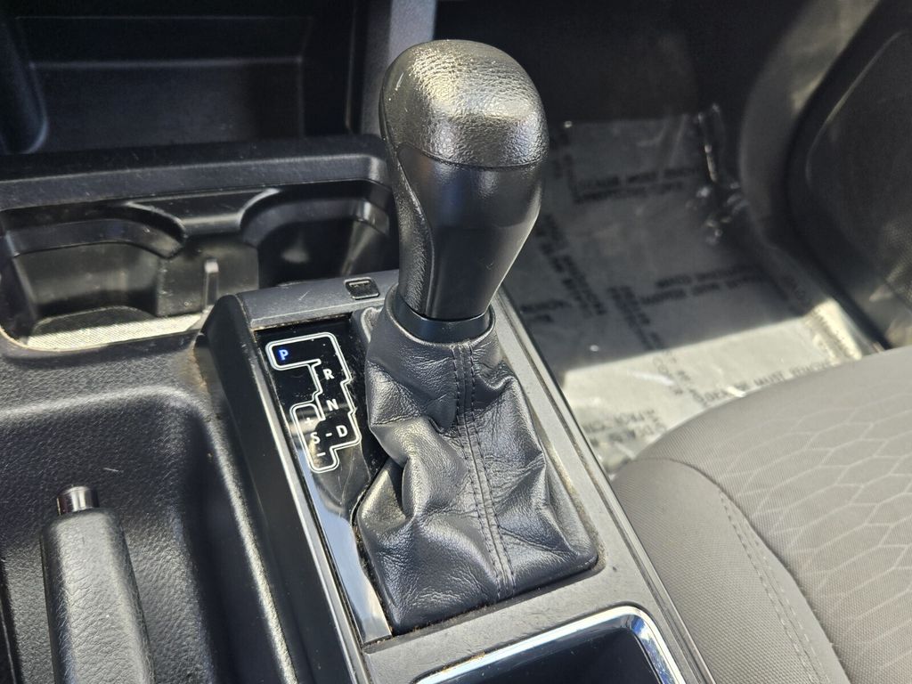 2019 Toyota Tacoma SR - Photo 17