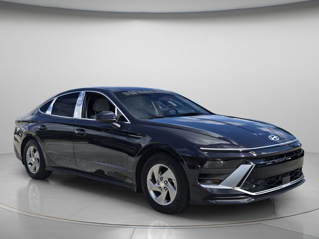 2025 Hyundai Sonata SE - Photo 9