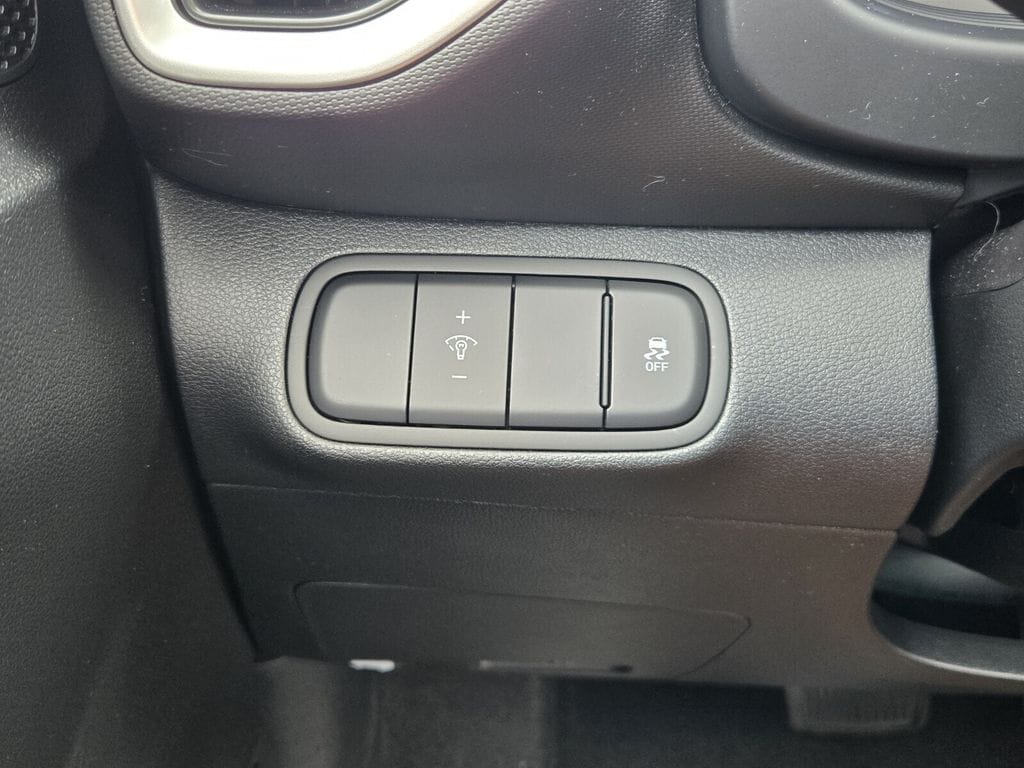 2023 Hyundai Venue SEL - Photo 27