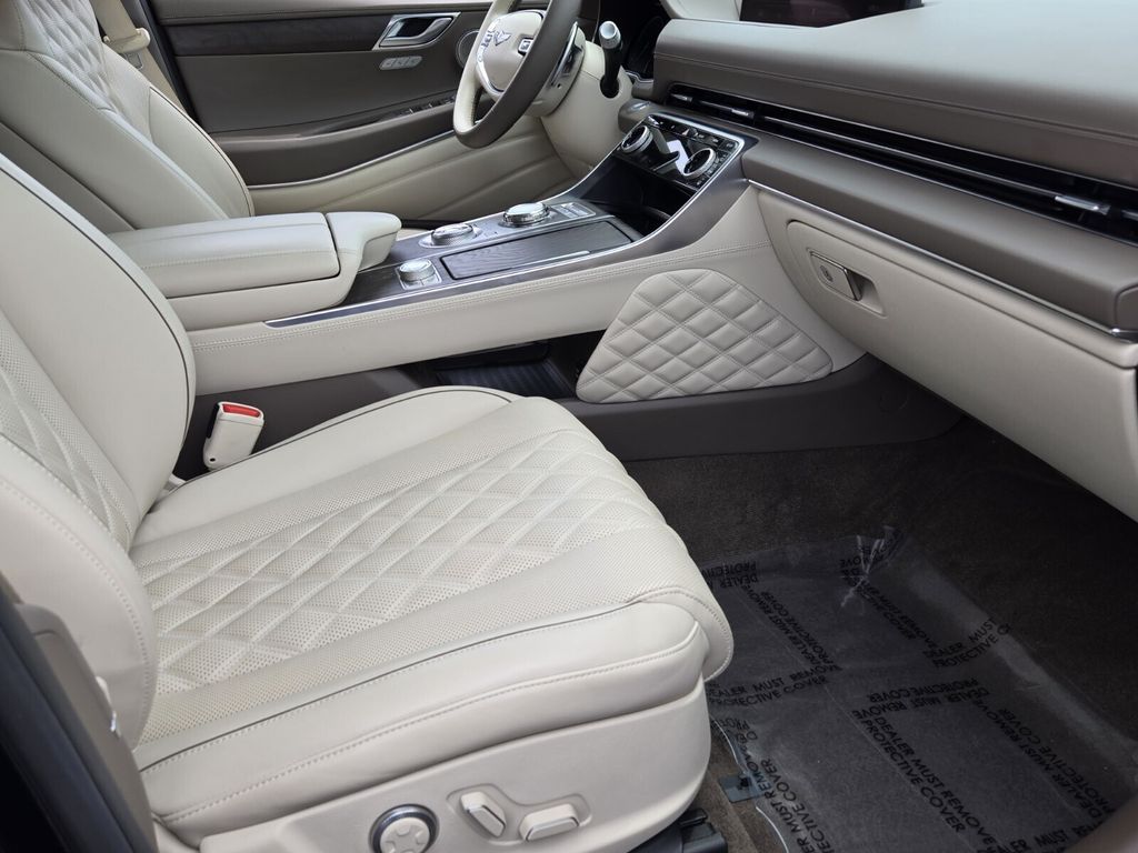 2023 GENESIS GV80 - Photo 16