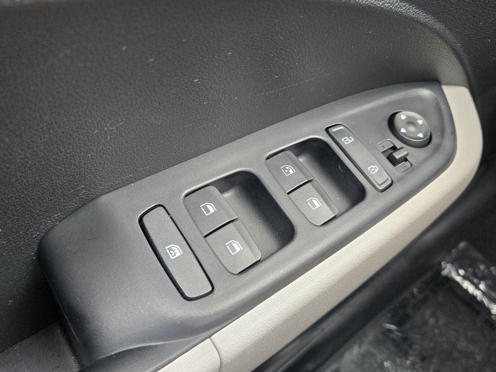 2023 Hyundai Venue SEL - Photo 26