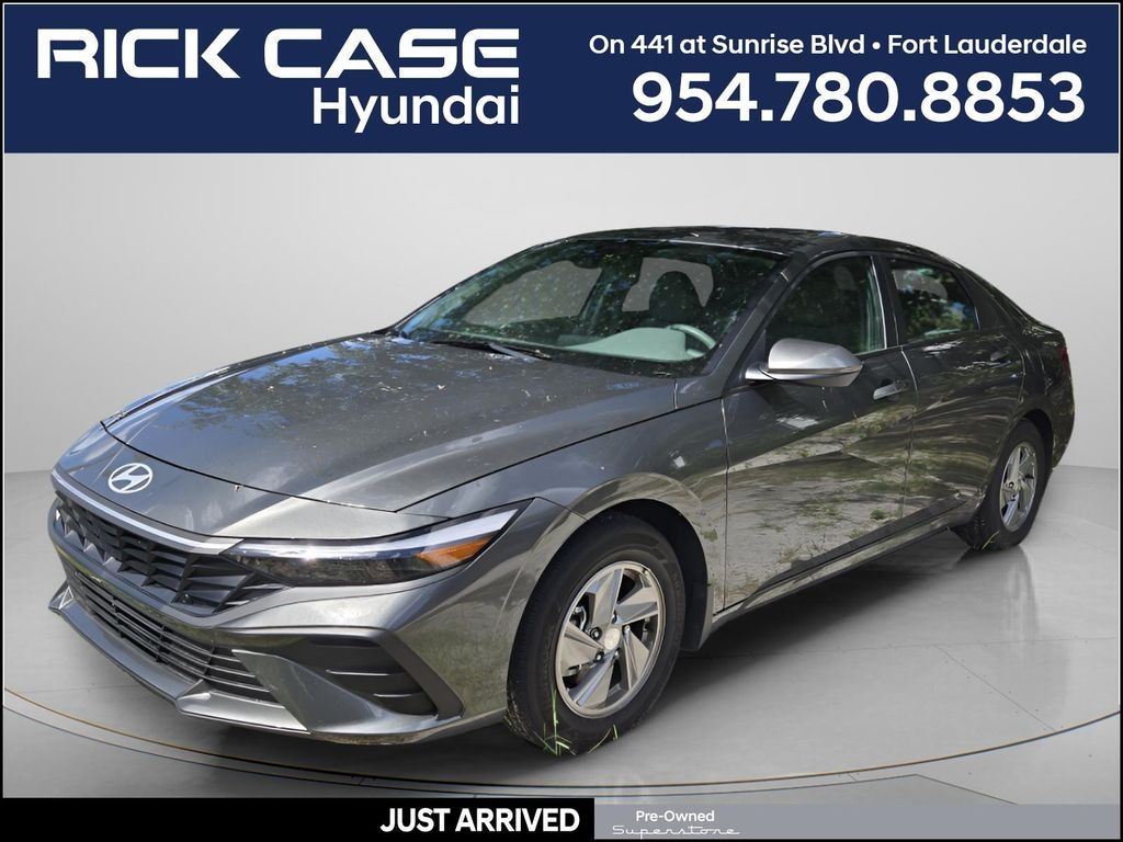 New 2026 Hyundai Elantra SE Sedan