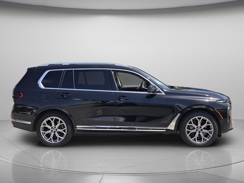 2025 BMW X7 40i - Photo 8