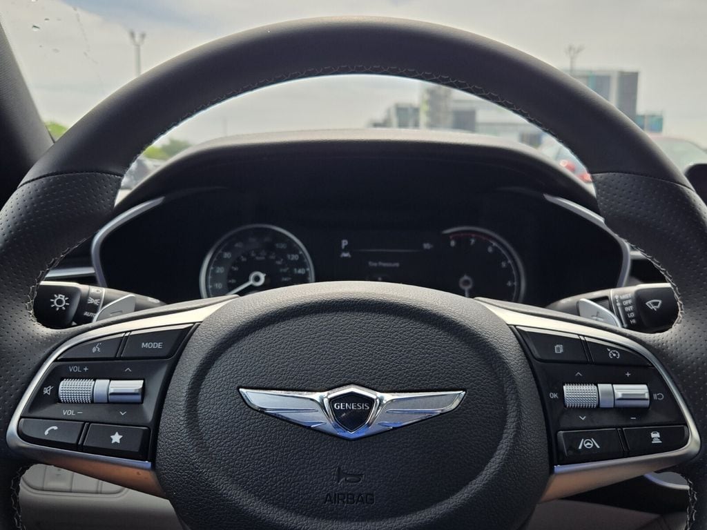 2023 GENESIS G70 Standard - Photo 22