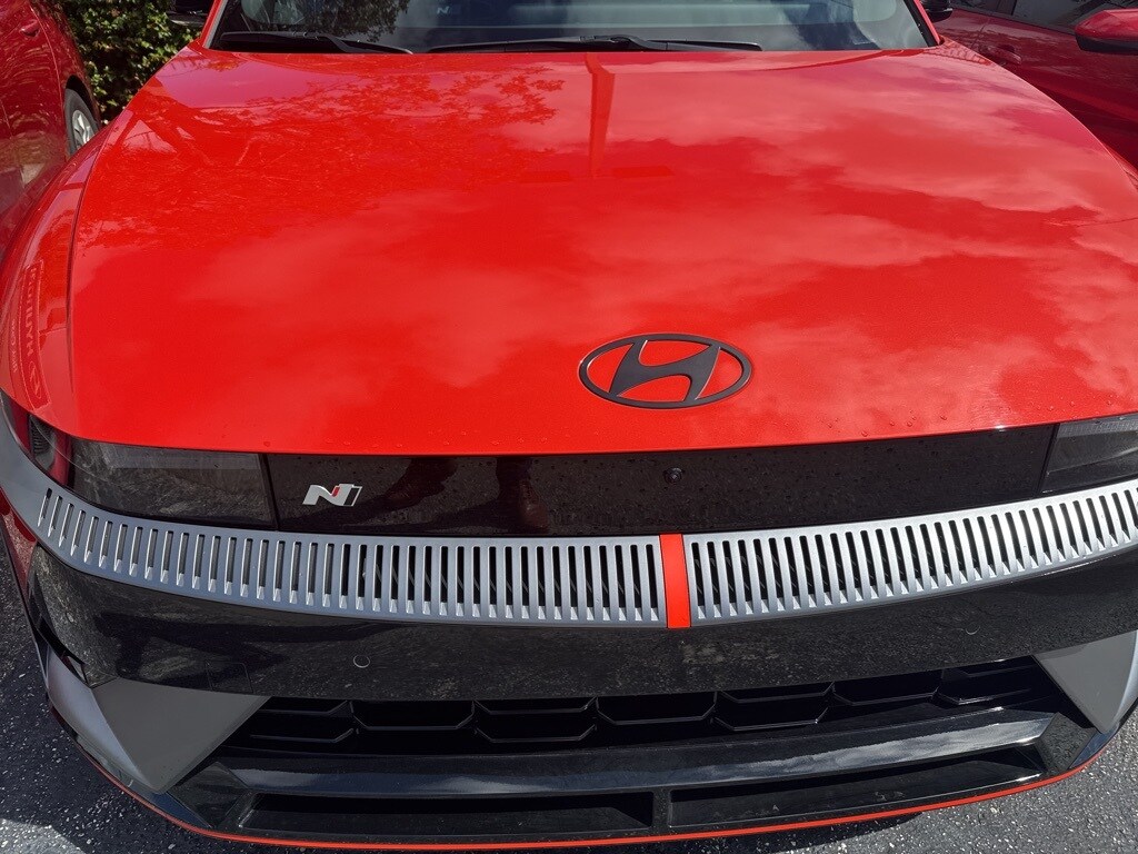 2025 Hyundai Ioniq N photo 2