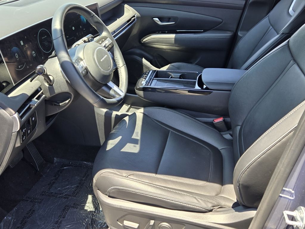 2025 Hyundai Tucson Limited - Photo 10