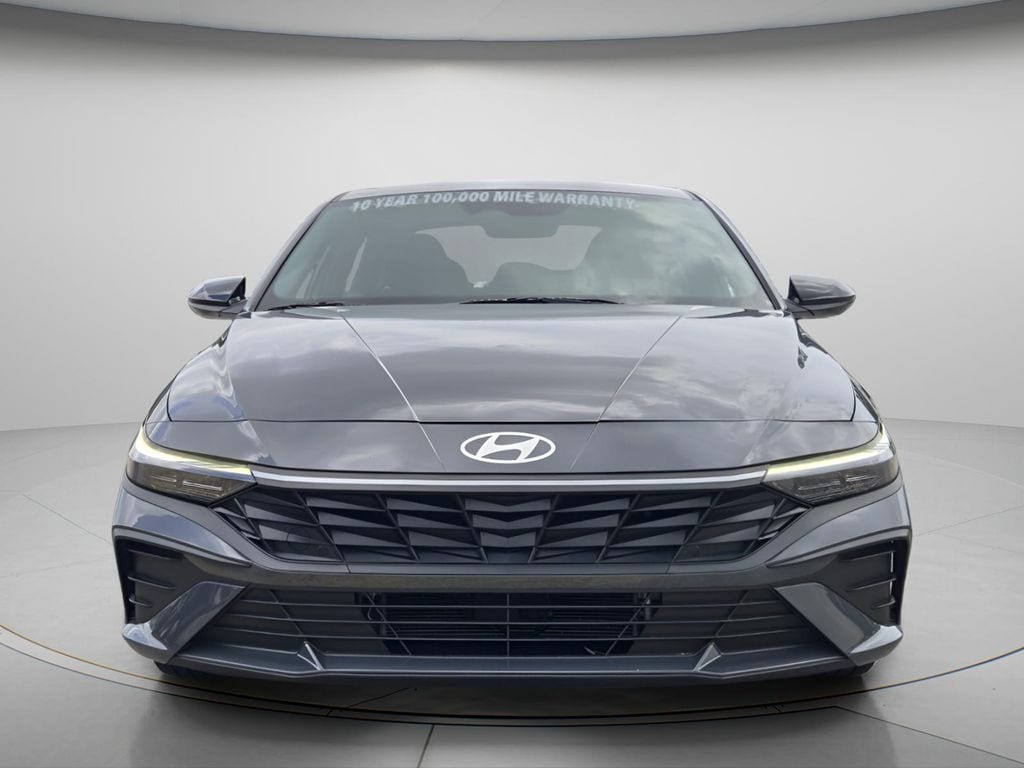 2025 Hyundai Elantra Blue - Photo 5