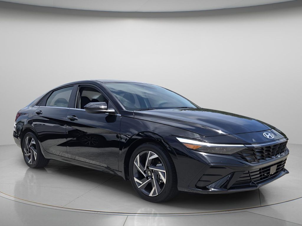2025 Hyundai Elantra SEL - Photo 9