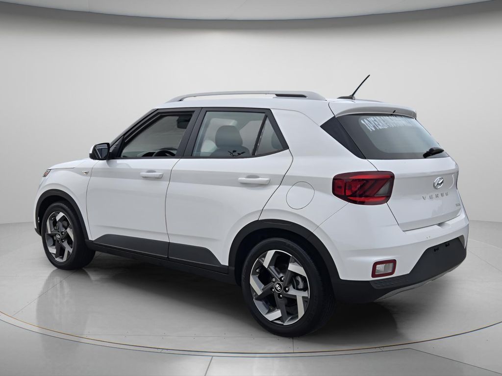 2023 Hyundai Venue SEL - Photo 7