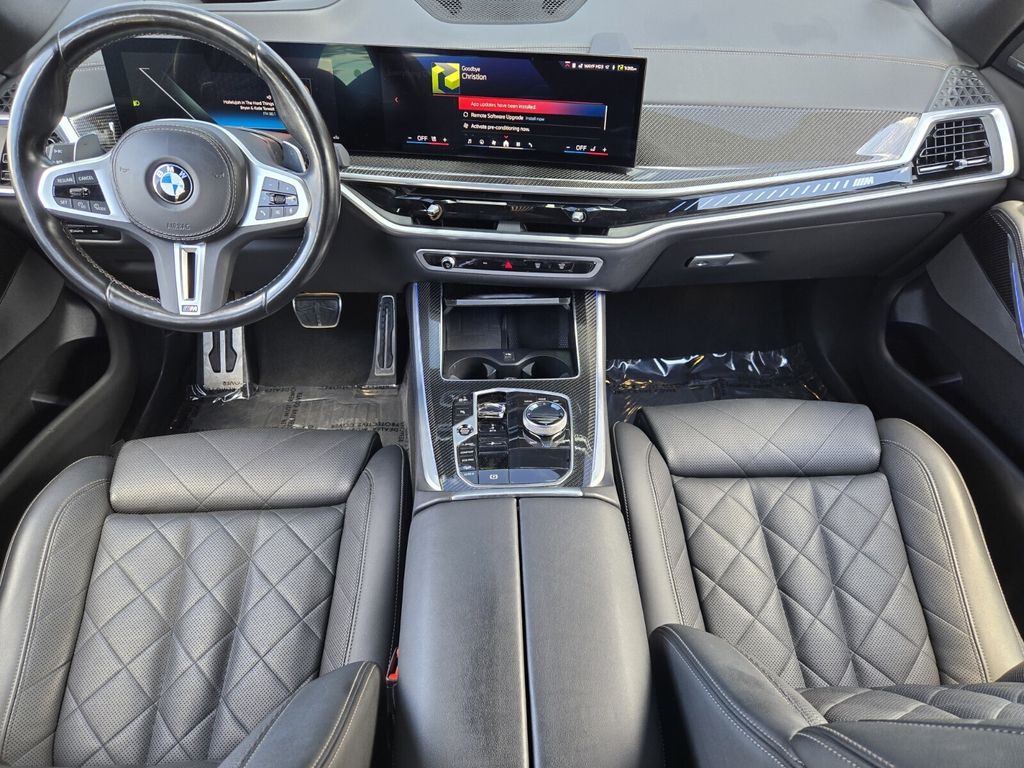2024 BMW X5 M60i - Photo 12