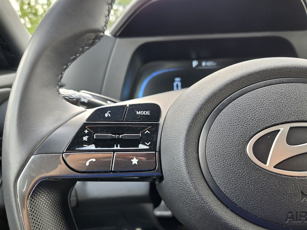 2025 Hyundai Elantra SEL - Photo 22