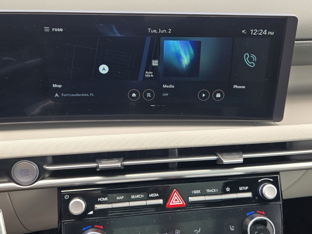 2025 Hyundai Tucson Limited - Photo 19
