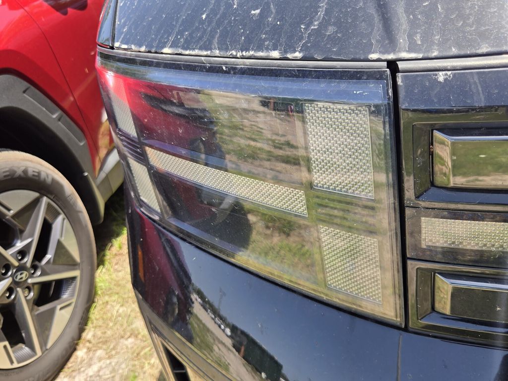 2024 Hyundai Santa Fe Limited - Photo 8
