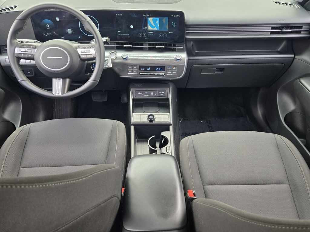2025 Hyundai Kona SEL Convenience - Photo 12