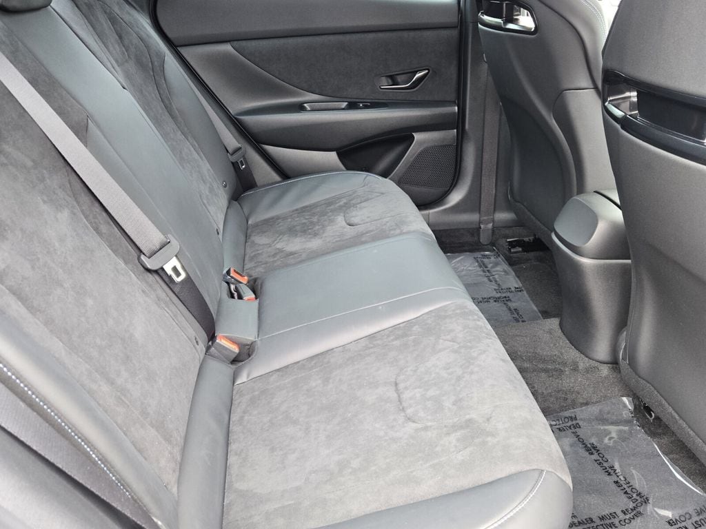 2023 Hyundai Elantra N - Photo 15