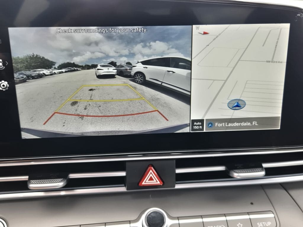 2025 Hyundai Elantra SEL - Photo 20