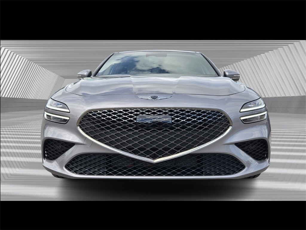 2024 Genesis G70 2.5T Prestige photo 4