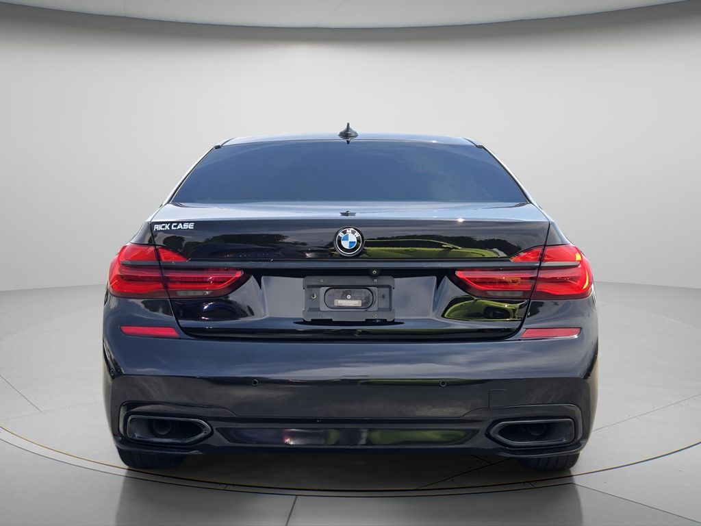 2018 BMW 7 Series 750i - Photo 6