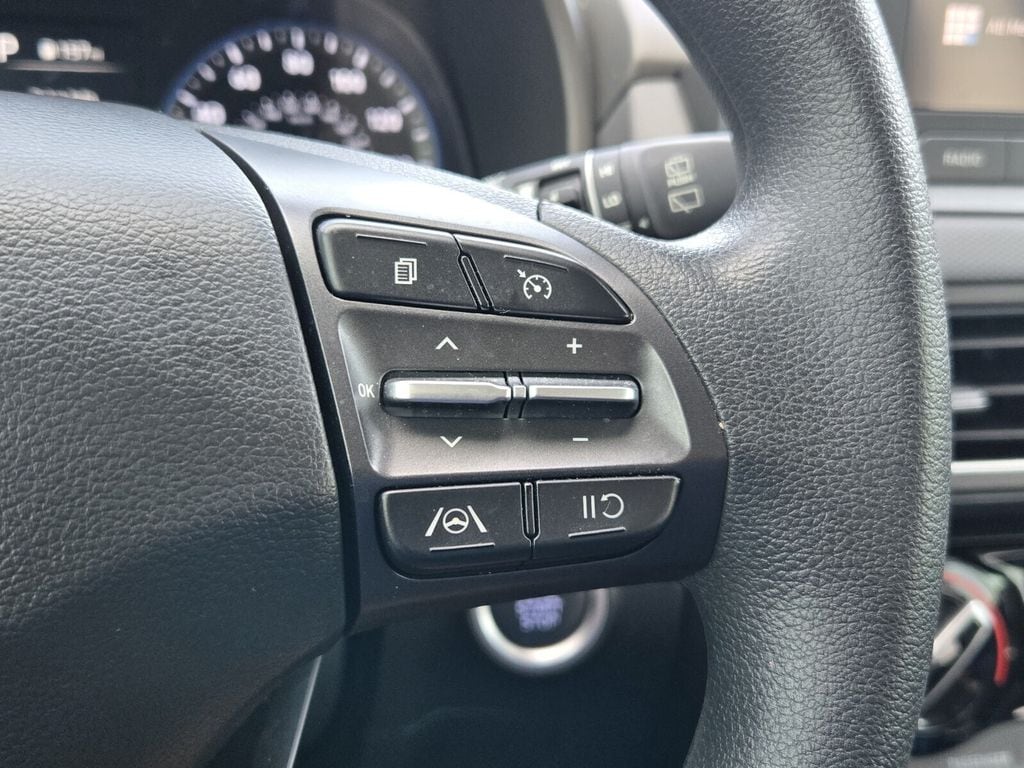 2023 Hyundai Kona SEL - Photo 24