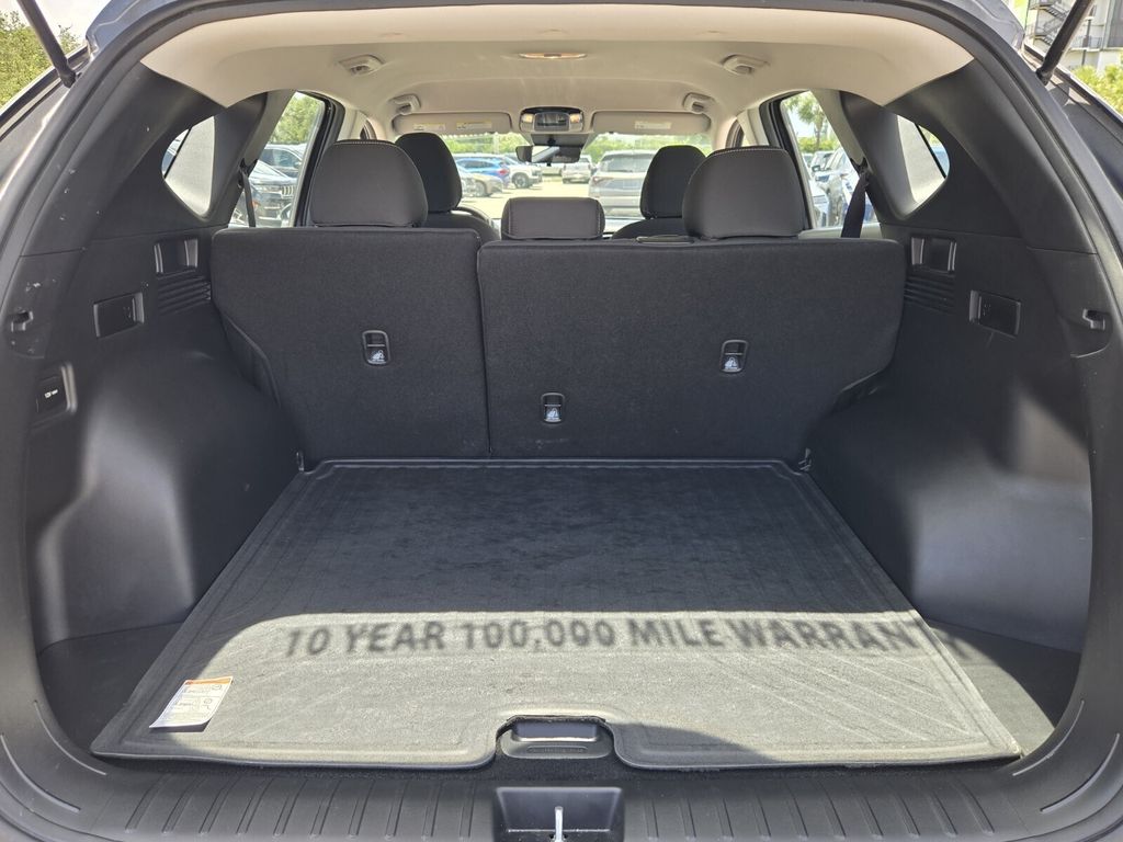 2024 Hyundai Tucson SE - Photo 14