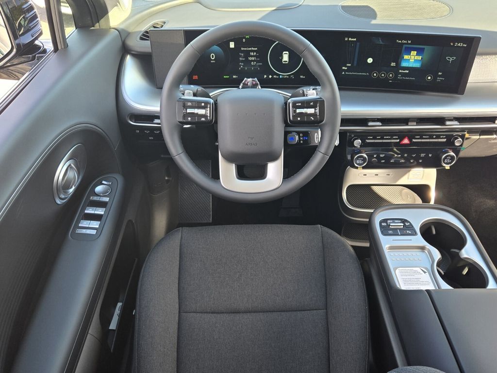 2026 Hyundai IONIQ 9 SE - Photo 8