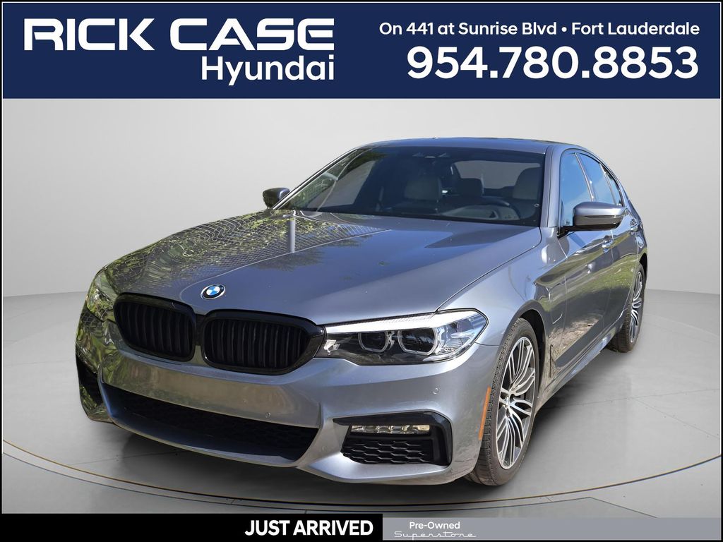 2018 BMW 5 Series 530e iPerformance Sedan's photo