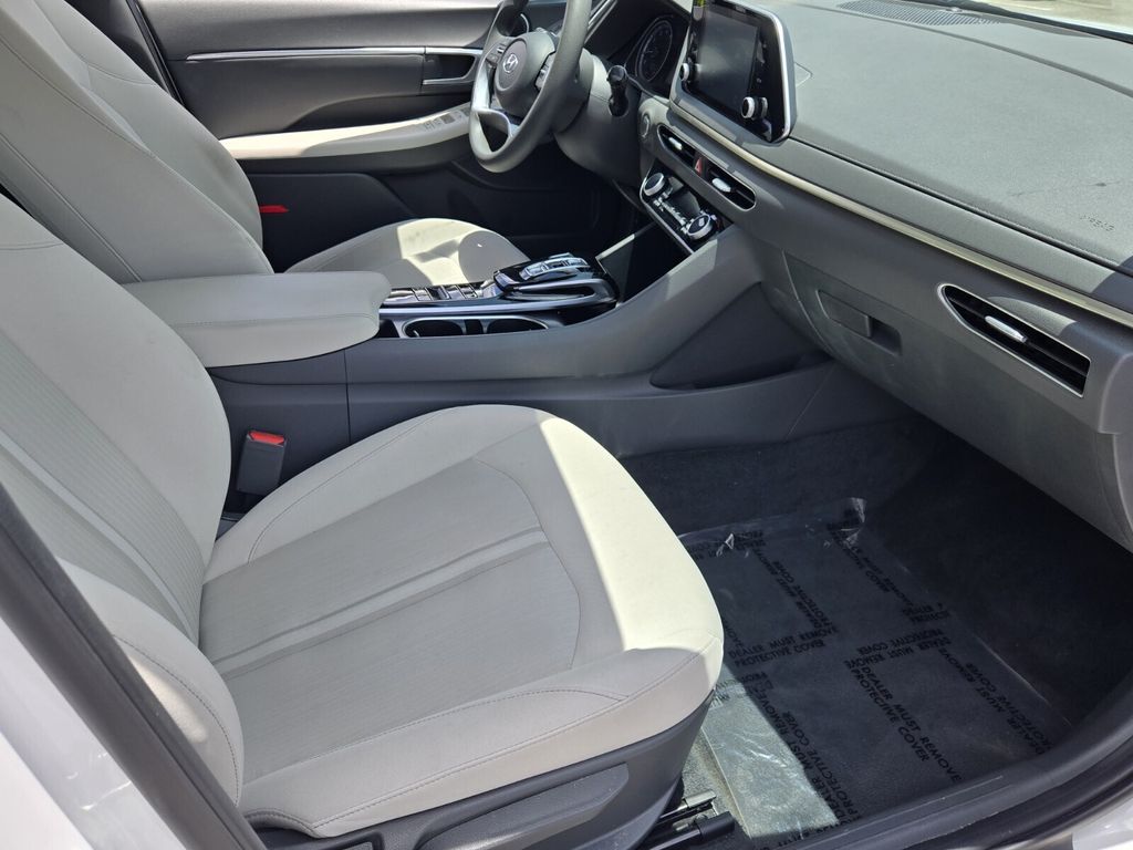 2022 Hyundai Sonata SEL - Photo 16