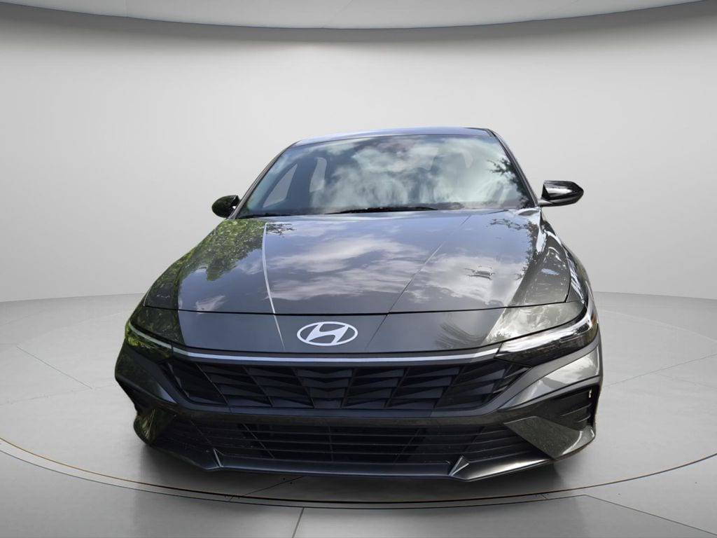 2025 Hyundai Elantra Blue - Photo 3