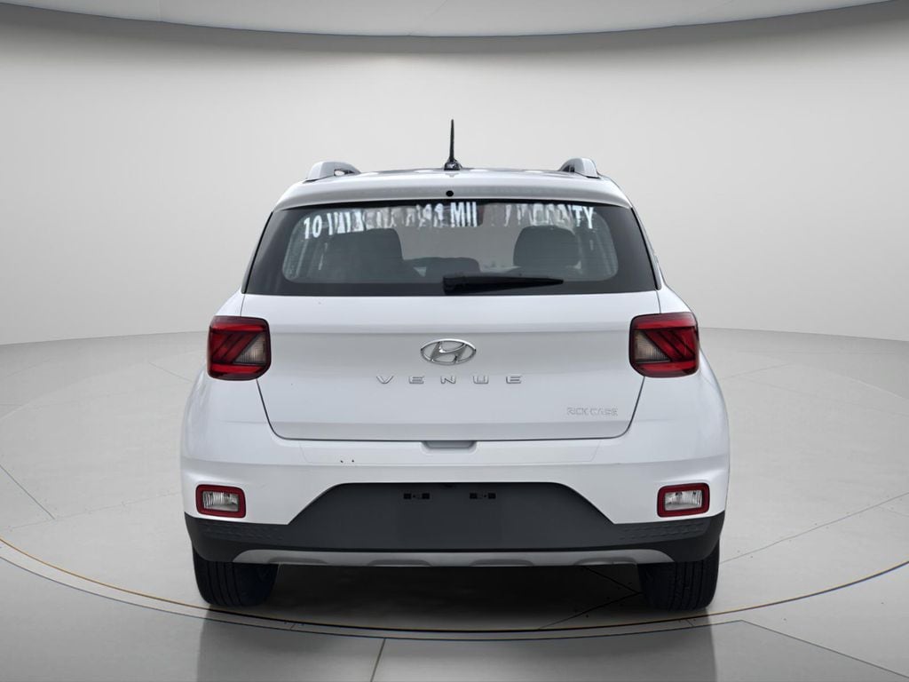 2023 Hyundai Venue SEL - Photo 6