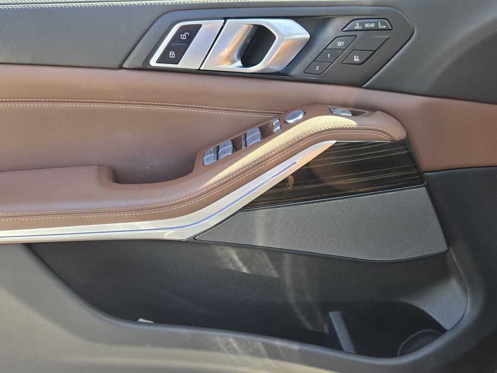 2023 BMW X7 40i - Photo 30
