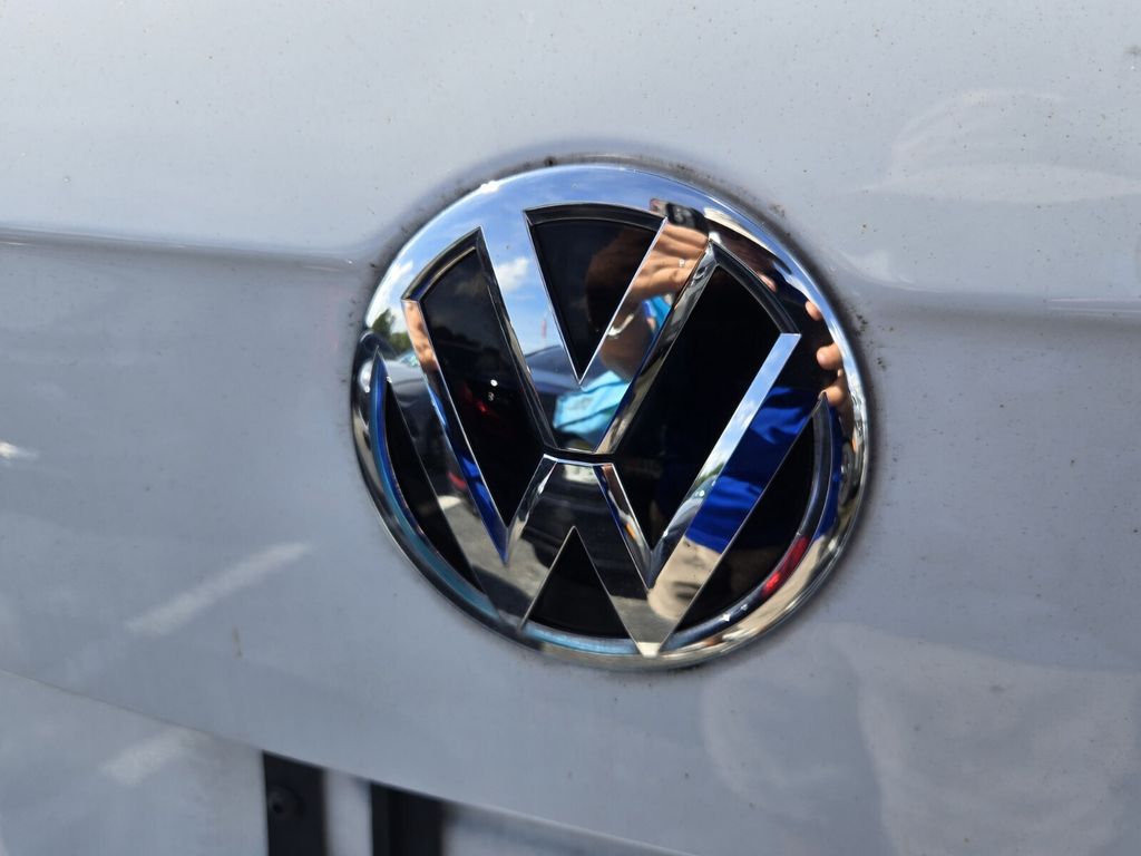 2021 Volkswagen Tiguan S - Photo 9