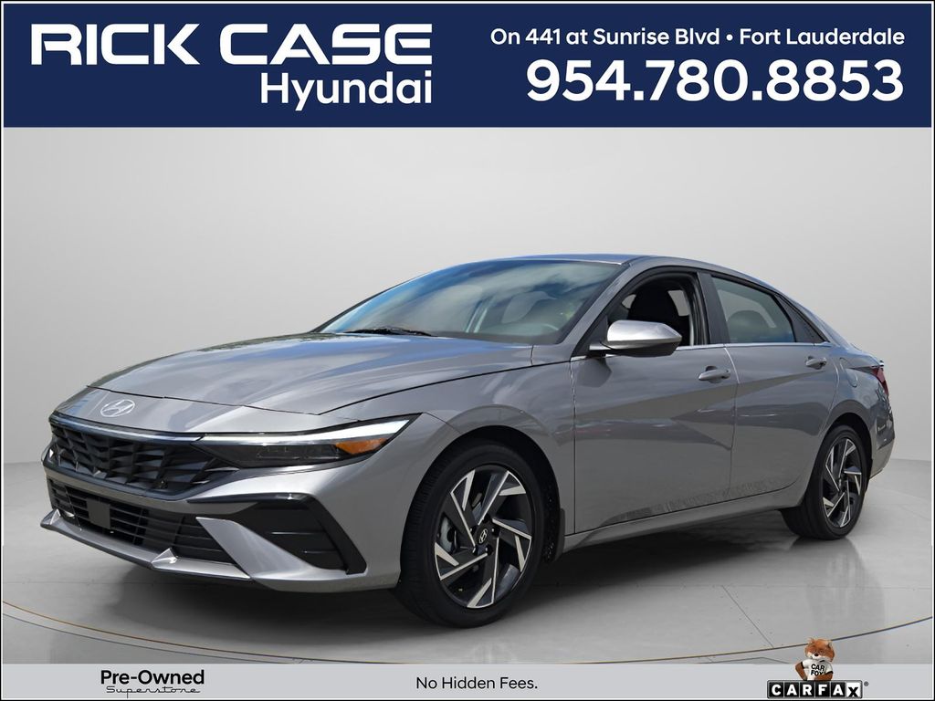 2025 Hyundai Elantra SEL - Photo 1
