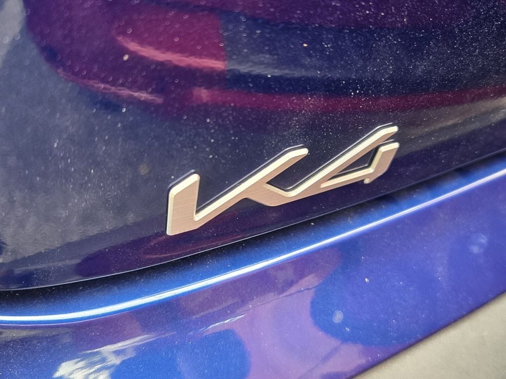 2025 Kia K4 LXS - Photo 9